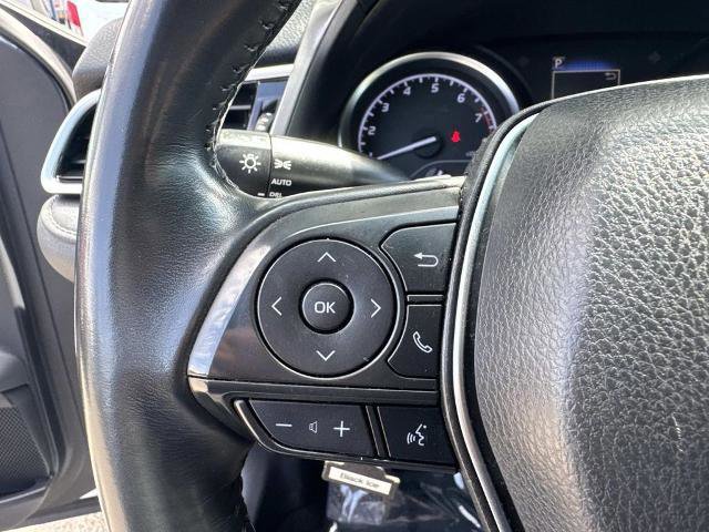 Used 2018 Toyota Camry SE FWD image 19