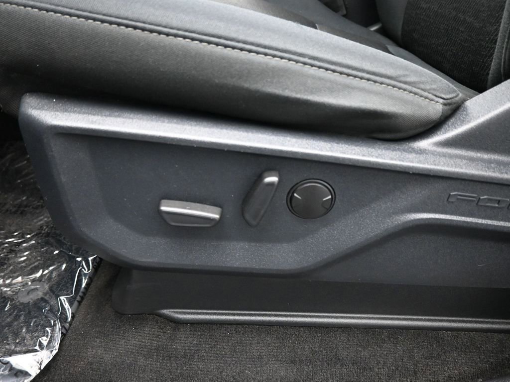 Certified 2022 Ford F150 XLT w/ Equipment Group 302A High image 38