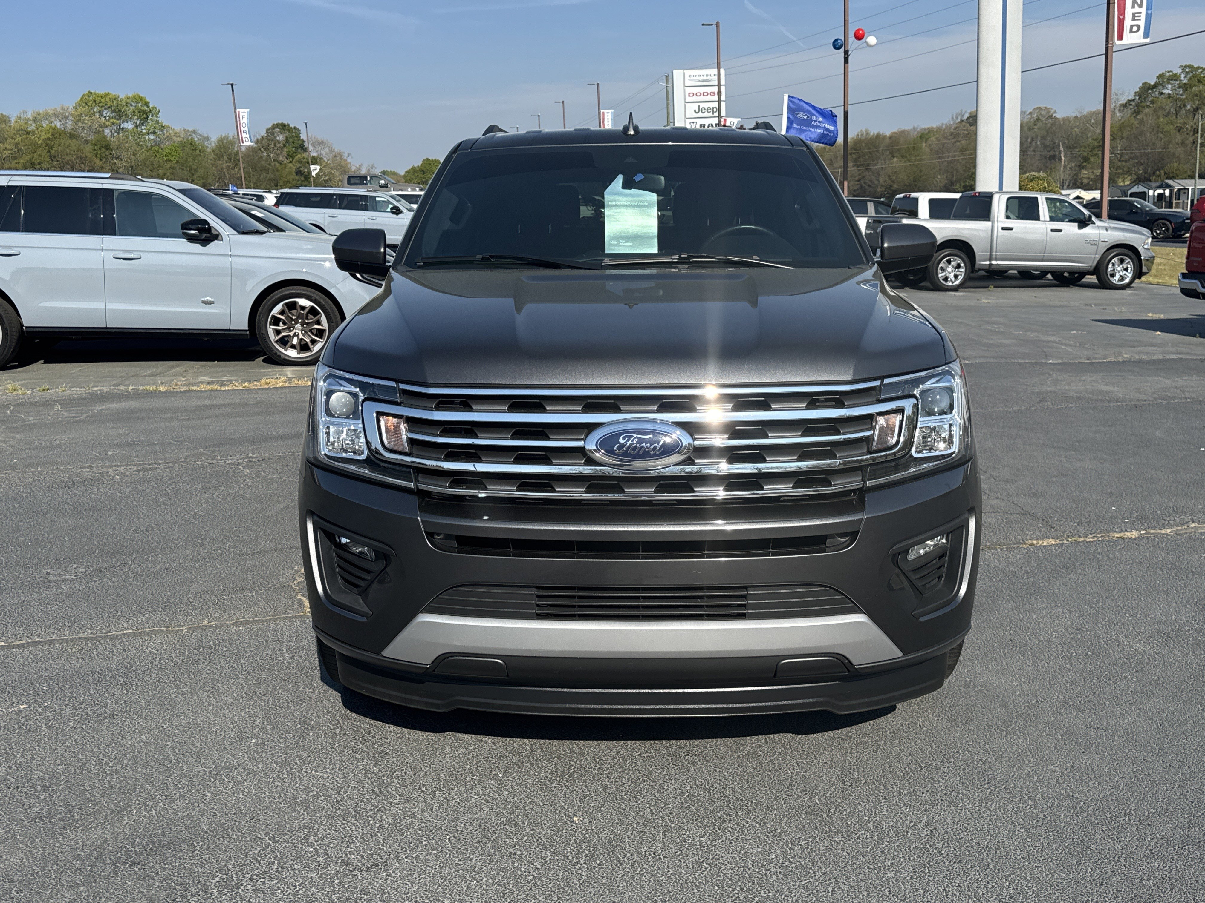 Certified 2021 Ford Expedition Max XLT image 3