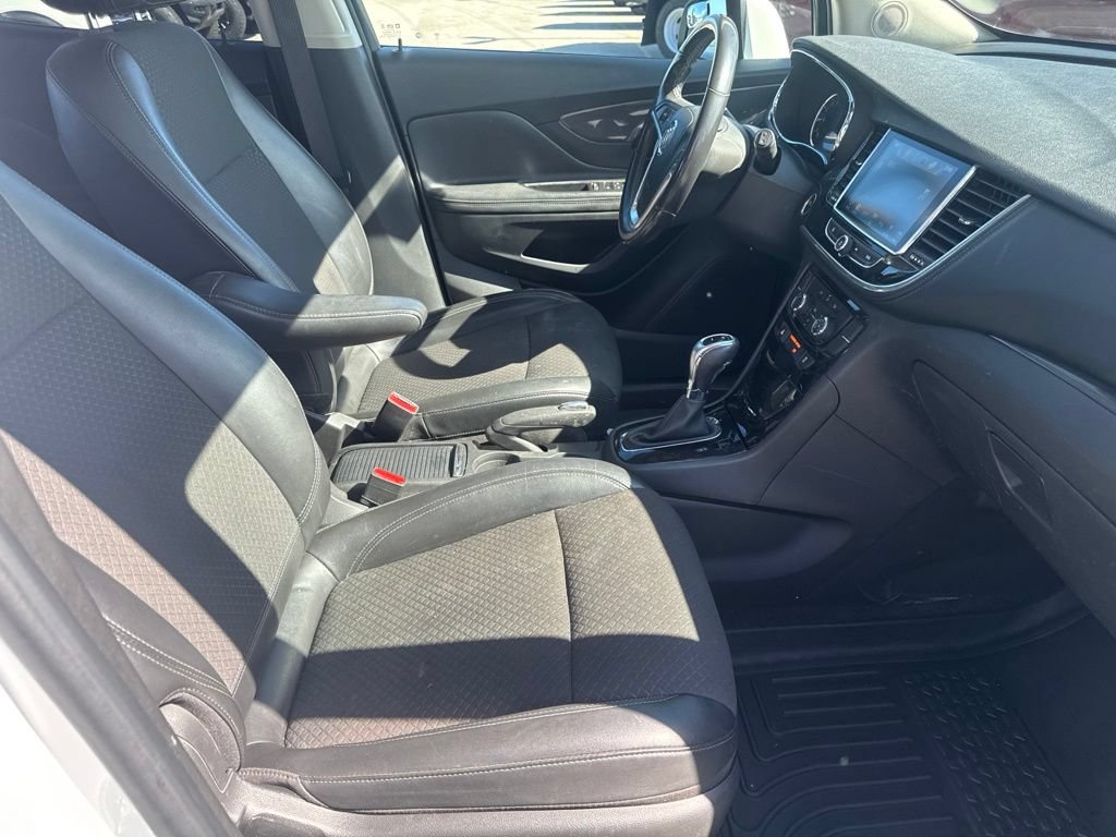 Used 2020 Buick Encore Preferred FWD image 30