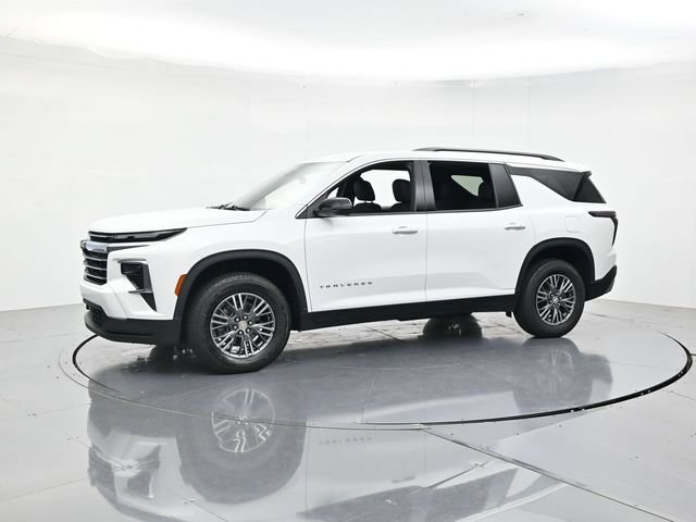 Used 2025 Chevrolet Traverse LT FWD image 5