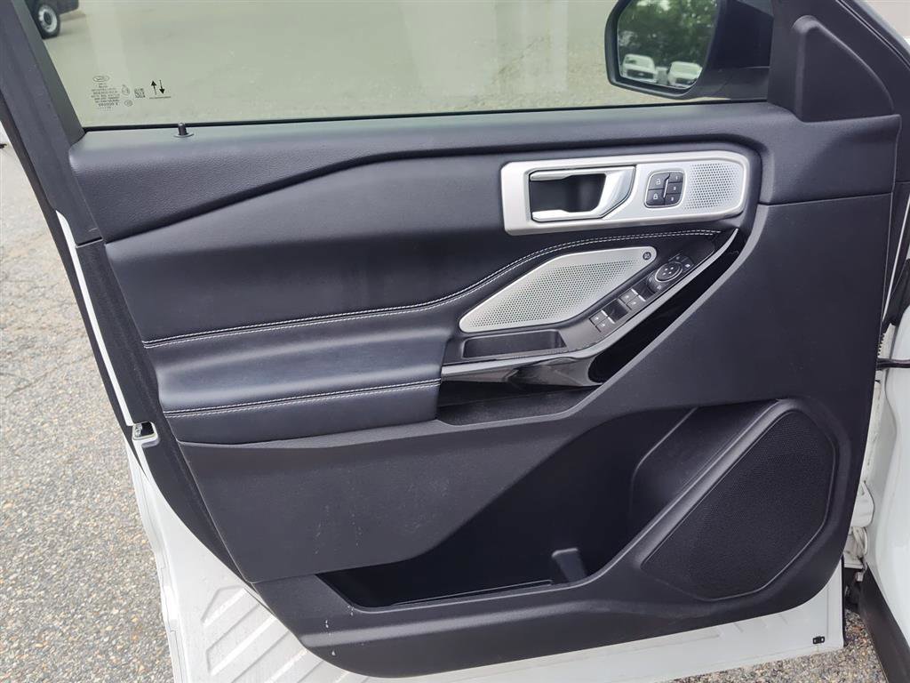 Certified 2022 Ford Explorer ST w/ Equipment Group 401A AWD/4WD image 7