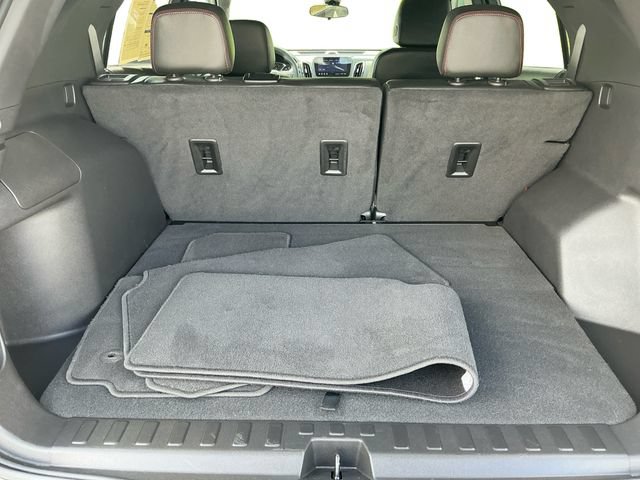 Used 2023 Chevrolet Equinox RS w/ RS Leather Package AWD/4WD image 19