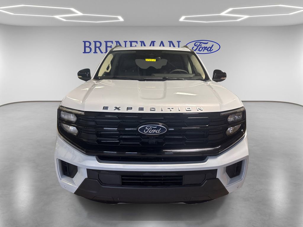 Certified 2025 Ford Expedition Max Active AWD/4WD image 2