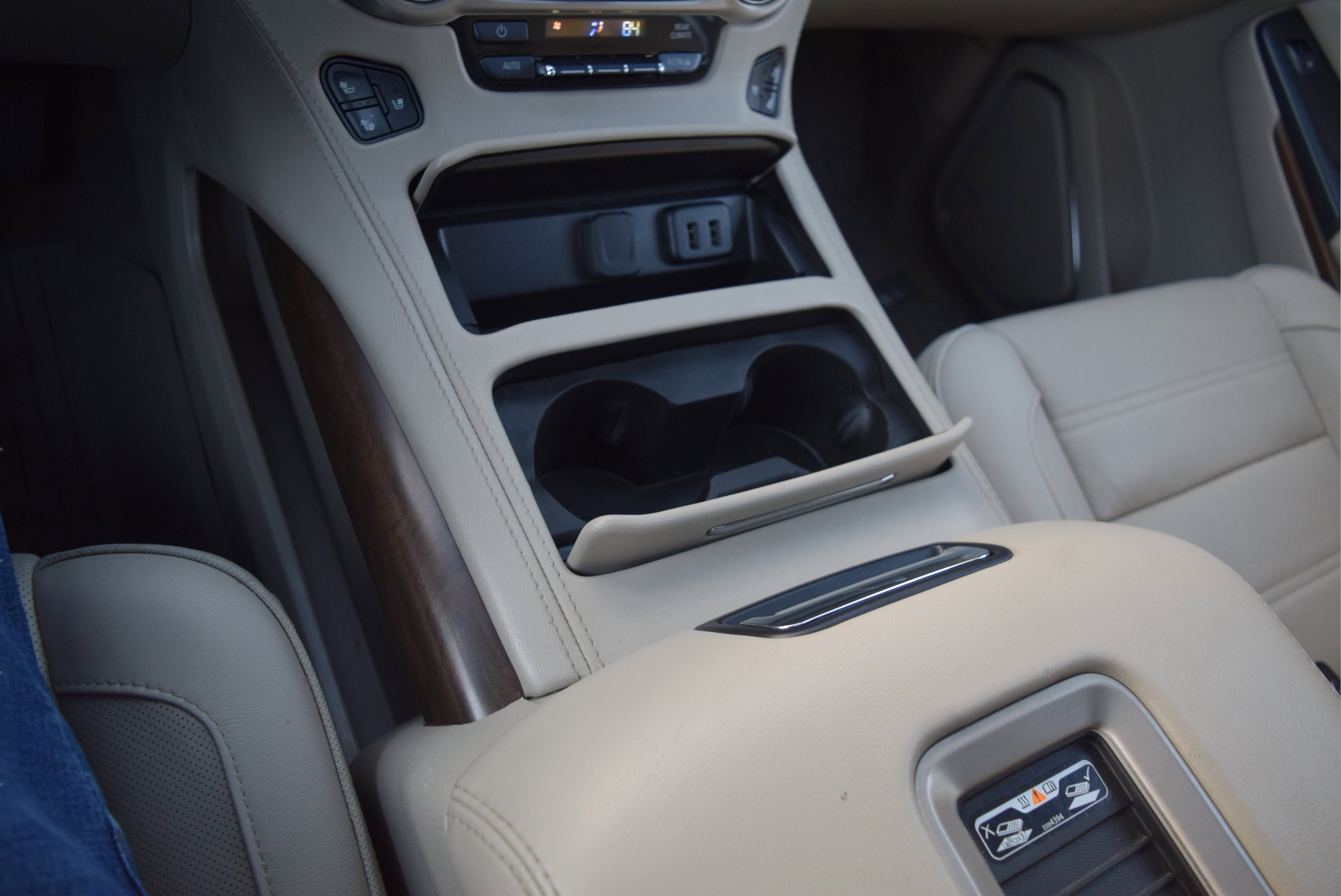 Used 2019 GMC Yukon XL Denali image 16