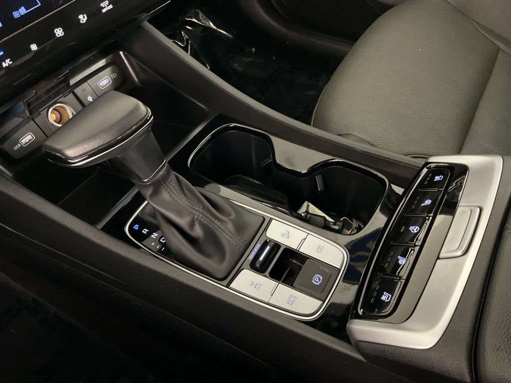 Used 2022 Hyundai Santa Cruz Limited image 18