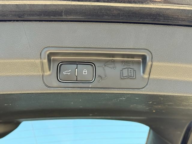 Certified 2022 Ford Explorer XLT w/ Equipment Group 202A RWD image 14