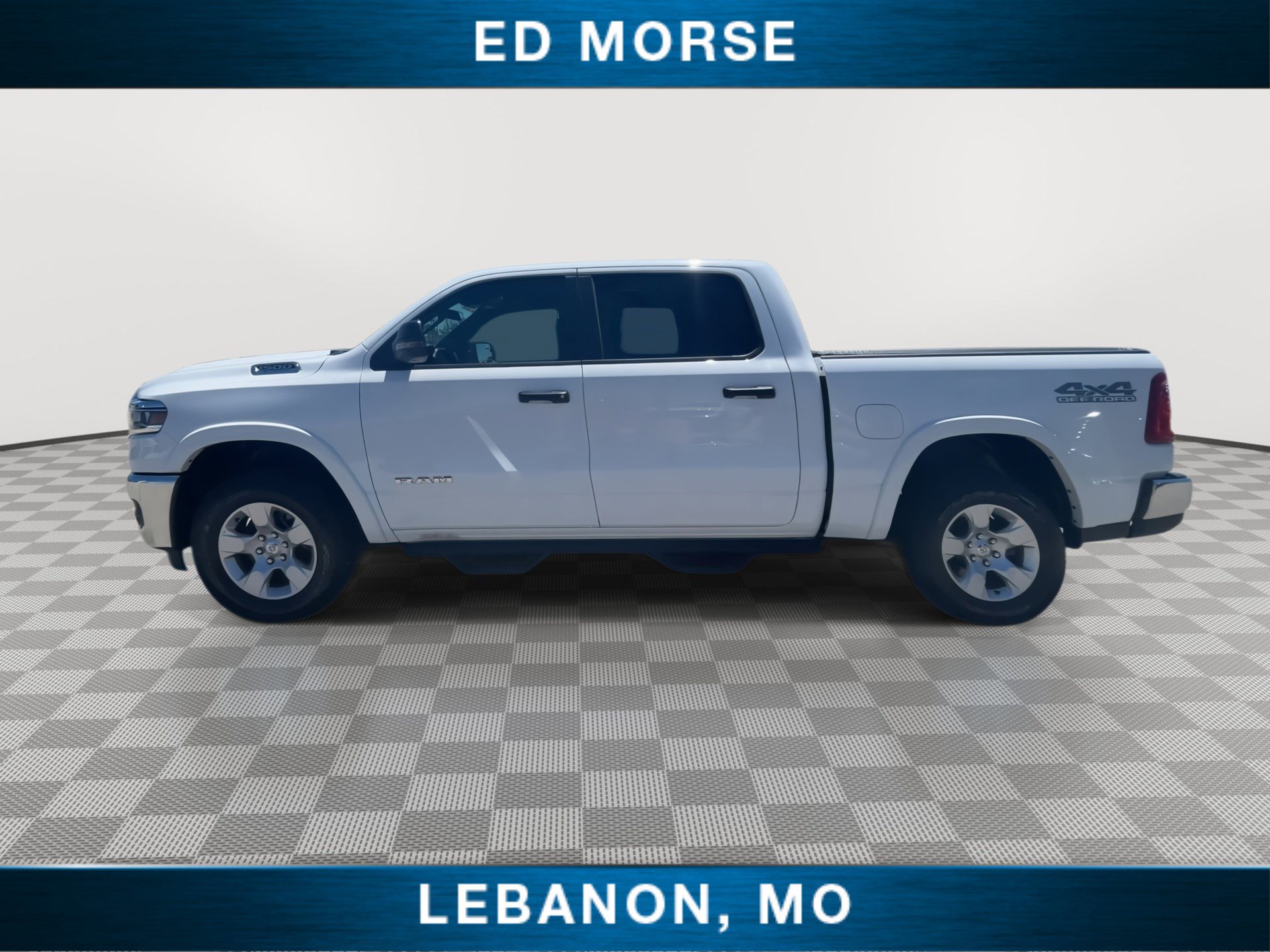 Used 2025 RAM 1500 Big Horn AWD/4WD image 4