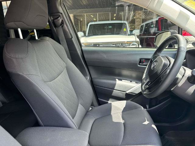 Used 2025 Toyota Corolla Cross LE FWD image 10