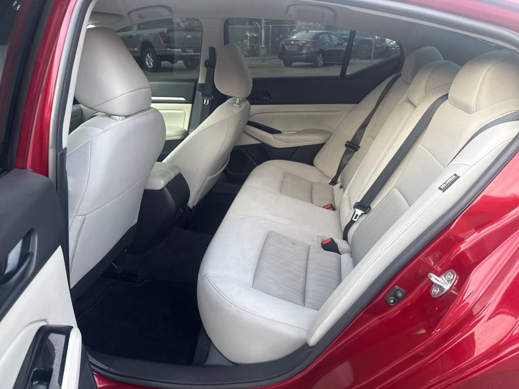 Used 2023 Nissan Altima 2.5 SV image 19