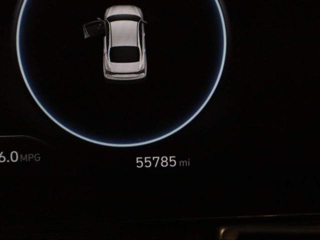 Used 2024 Hyundai Elantra SEL image 17