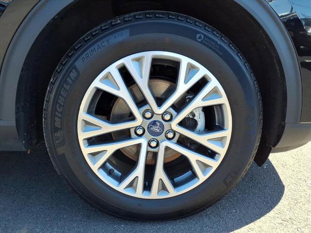 Certified 2022 Ford Escape SEL AWD/4WD image 24