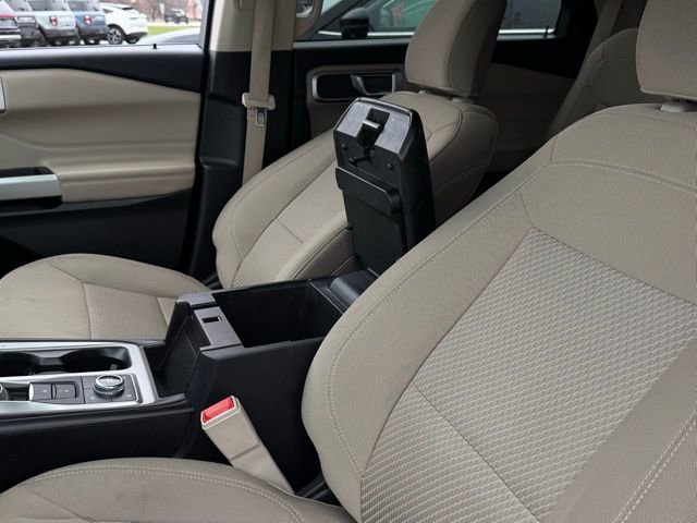 Certified 2024 Ford Explorer XLT image 28