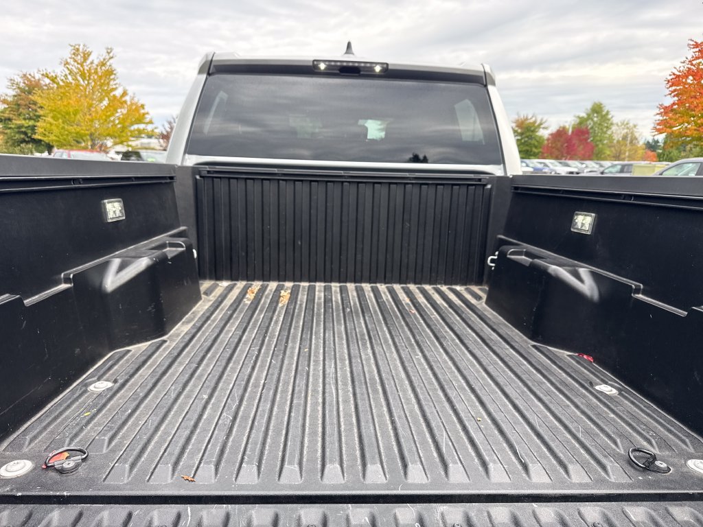 Used 2024 Toyota Tacoma TRD Off-Road AWD/4WD image 31