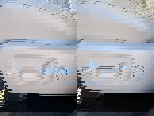 Used 2017 Toyota Highlander Limited image 16