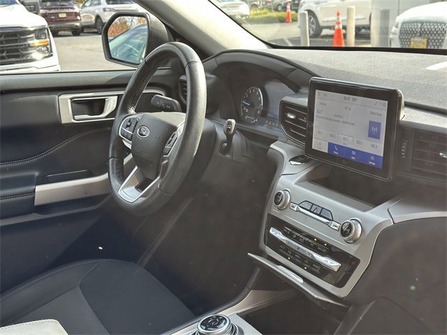 Certified 2022 Ford Explorer XLT image 33
