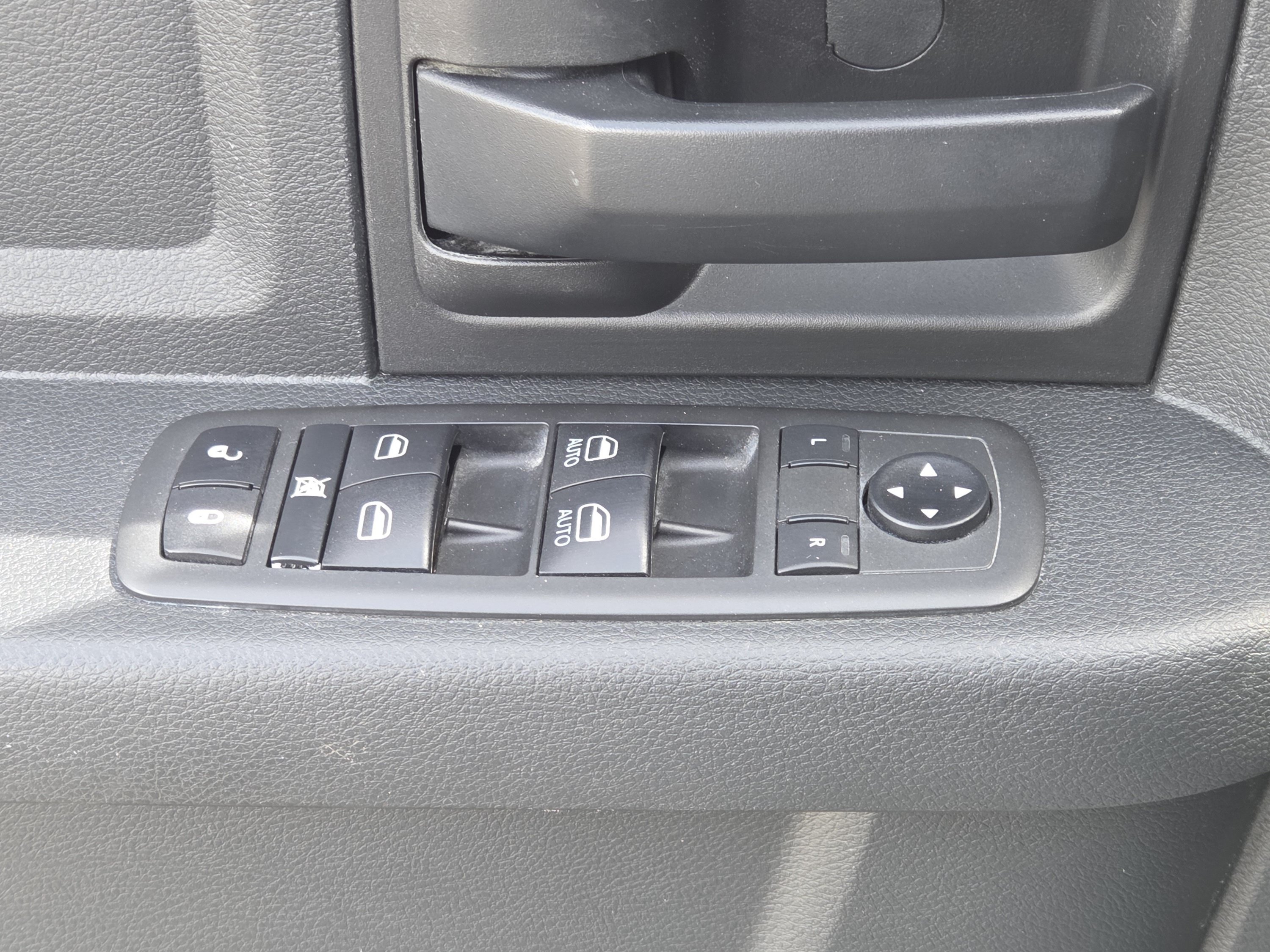Used 2020 RAM 3500 Tradesman AWD/4WD image 28