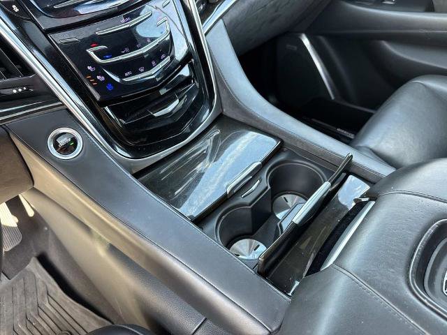 Used 2019 Cadillac Escalade Platinum image 28