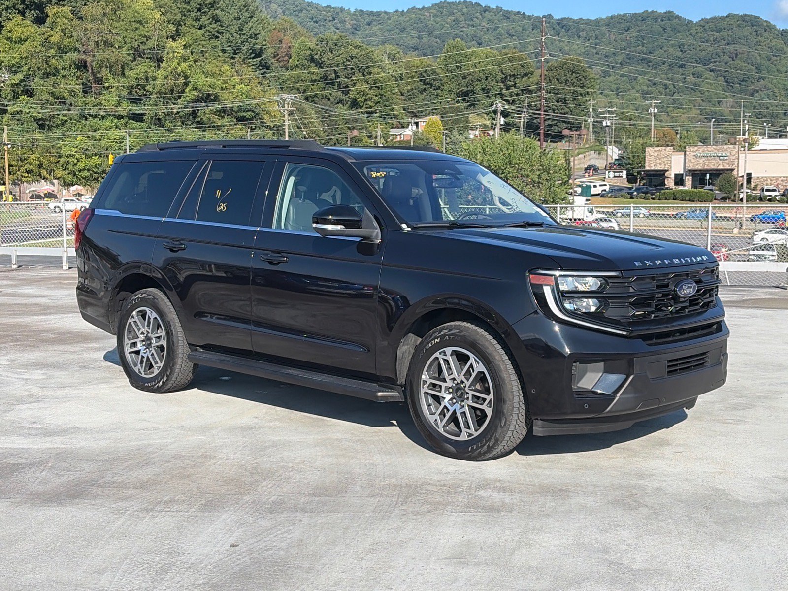Certified 2025 Ford Expedition Active