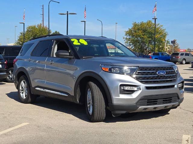 Certified 2024 Ford Explorer XLT w/ Equipment Group 202A image 5