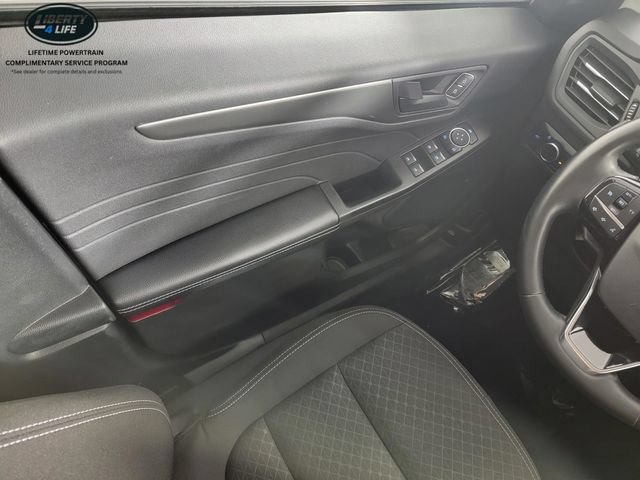 Certified 2024 Ford Escape Active AWD/4WD image 31