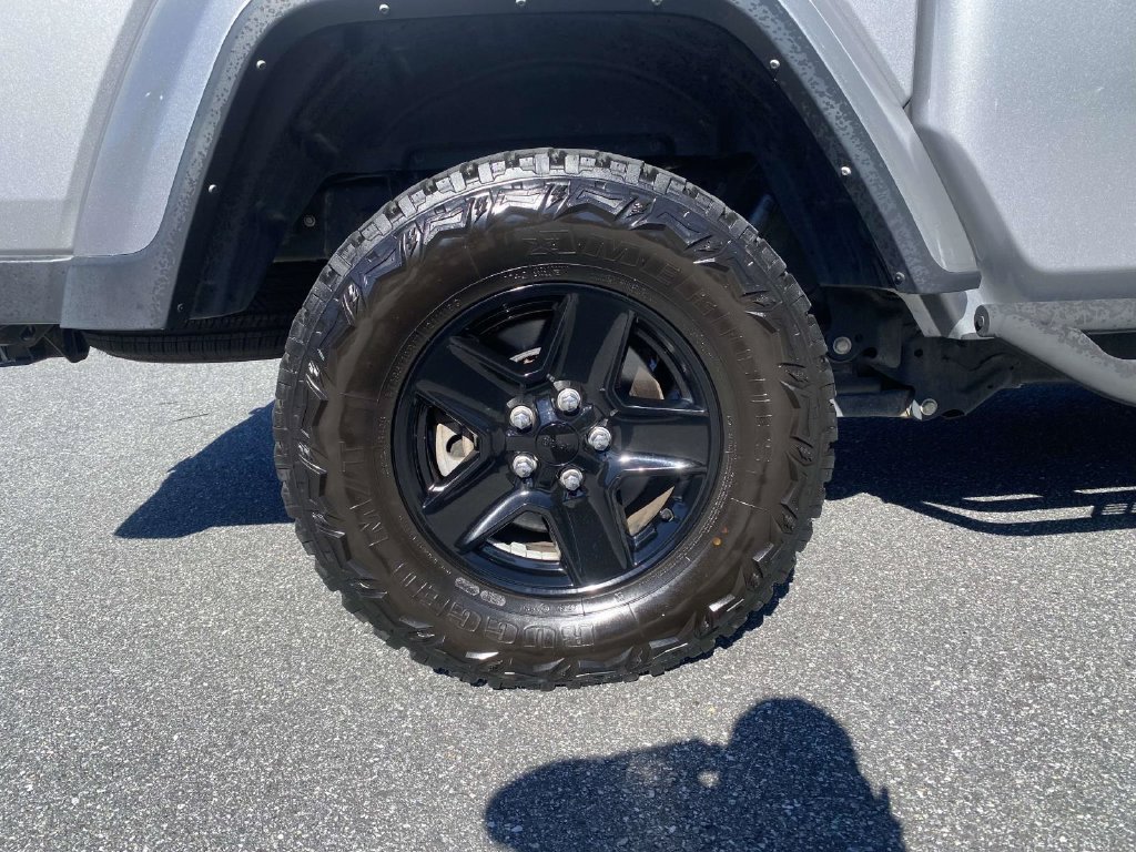 Used 2021 Jeep Gladiator Sport AWD/4WD image 9