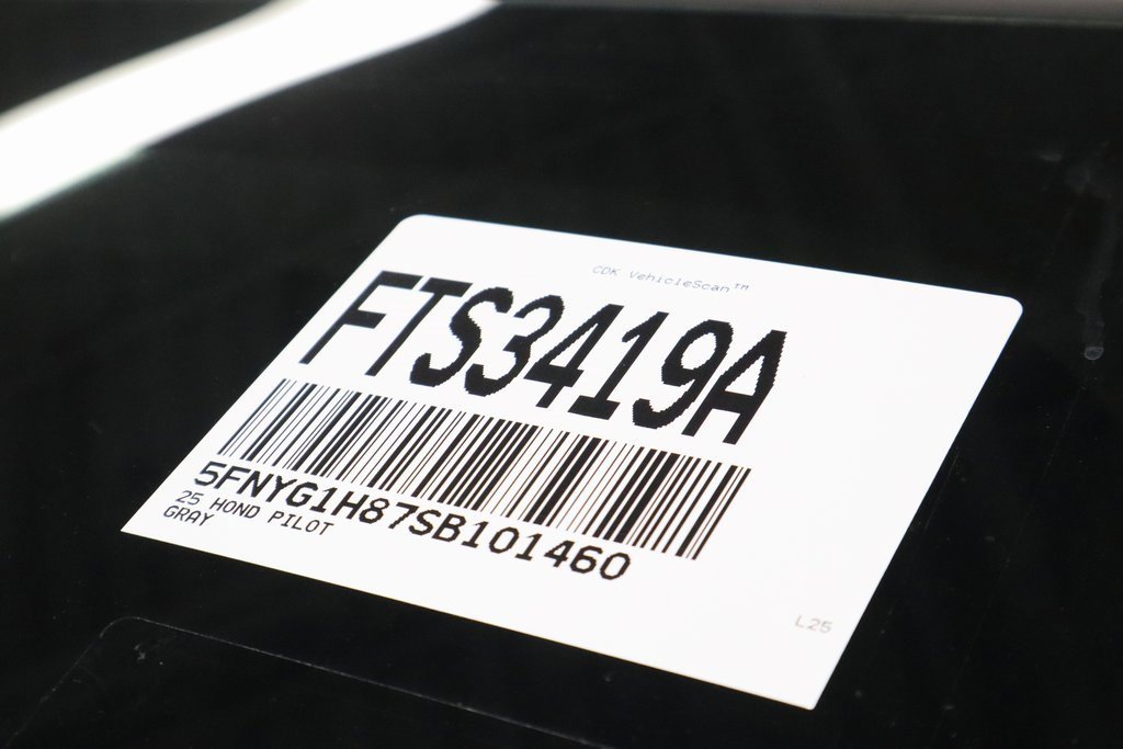 Used 2025 Honda Pilot Elite image 36