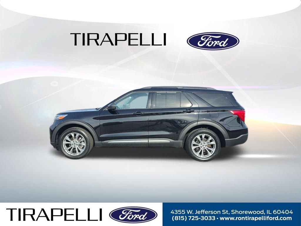 Certified 2023 Ford Explorer XLT w/ Equipment Group 202A AWD/4WD image 4