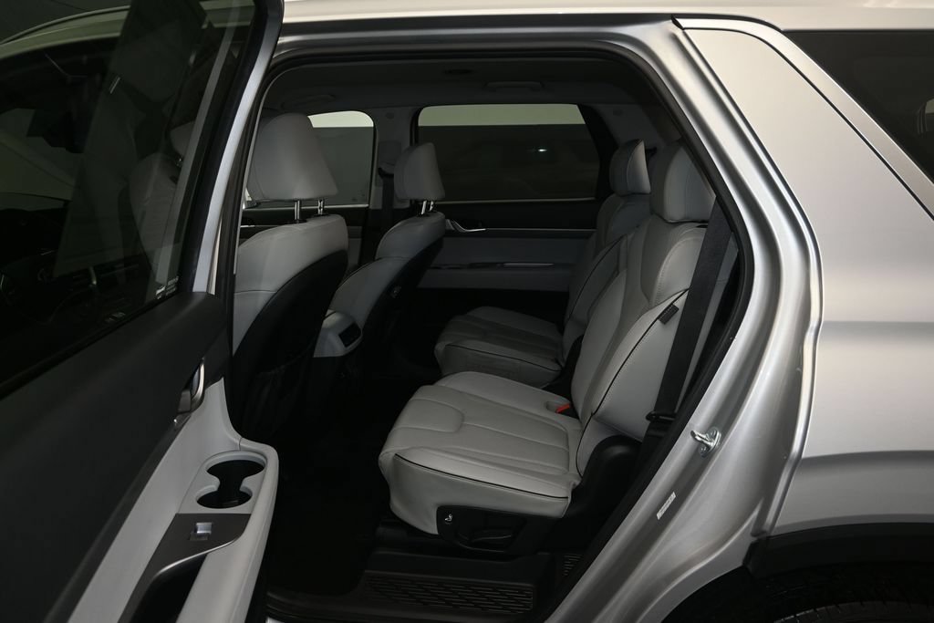 Used 2024 Hyundai Palisade SEL FWD image 18