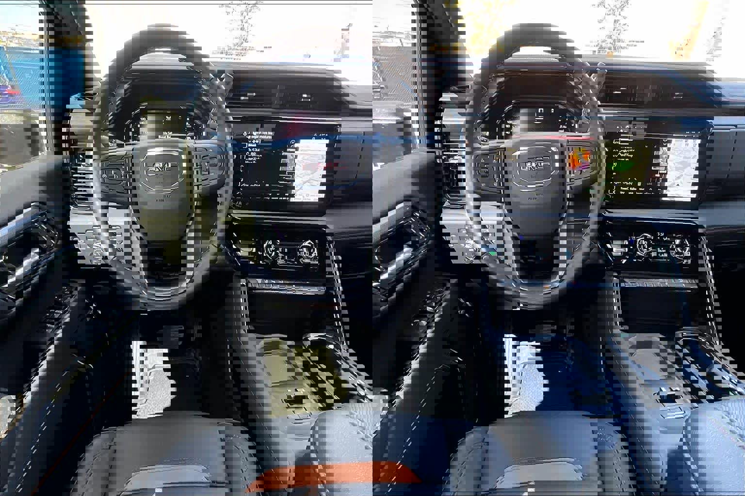 Used 2025 GMC Sierra 2500 AT4 w/ AT4 Premium Plus Package image 8