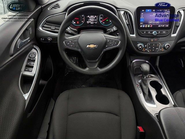 Used 2021 Chevrolet Malibu LT image 27