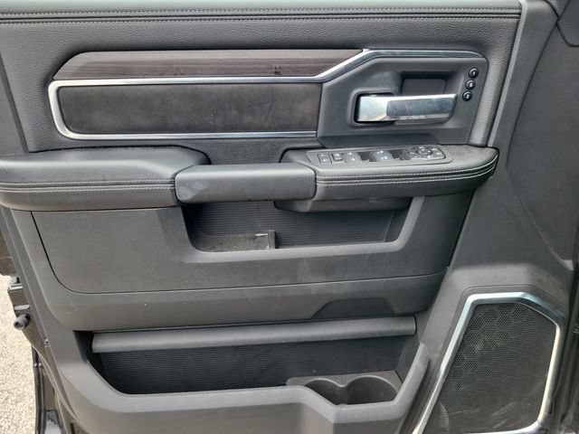 Used 2026 RAM 3500 Laramie AWD/4WD image 16