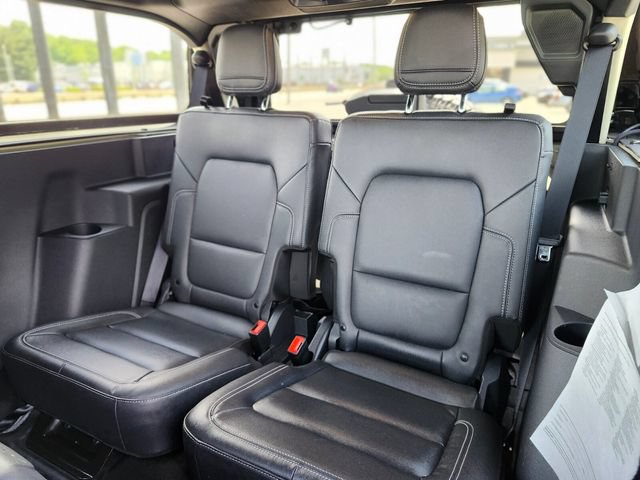 Certified 2025 Ford Bronco Badlands AWD/4WD image 12