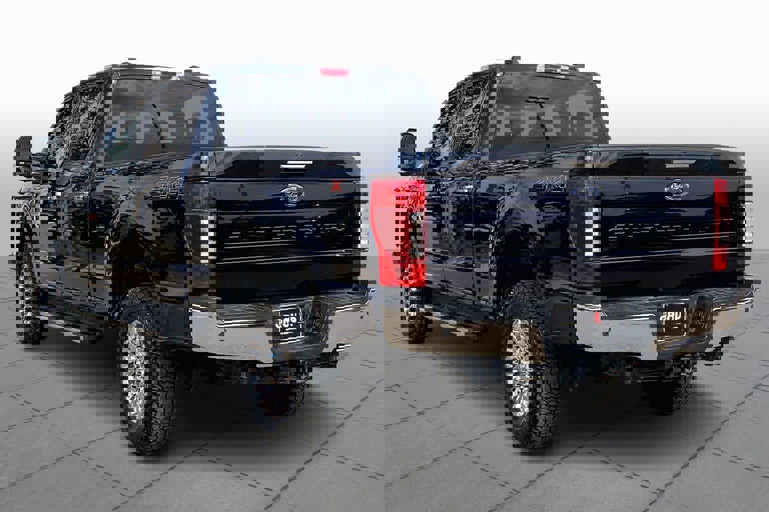 Certified 2022 Ford F250 XLT w/ XLT Premium Package image 4