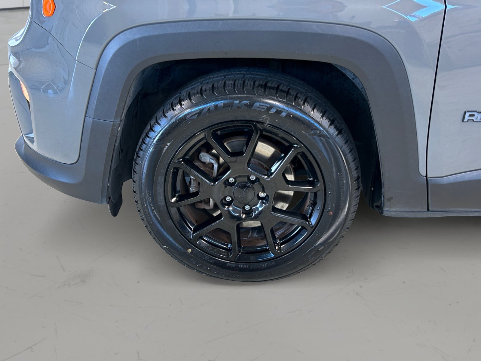 Used 2020 Jeep Renegade Altitude FWD image 8