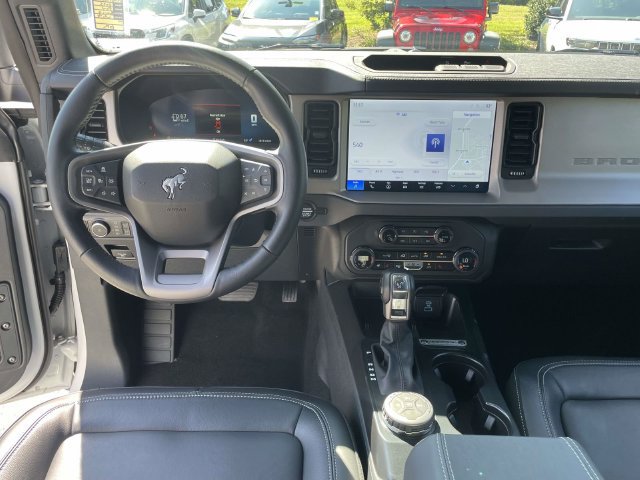 Certified 2025 Ford Bronco Outer Banks AWD/4WD image 13