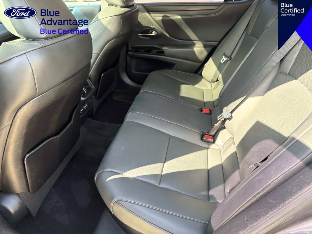 Used 2023 Lexus ES 300h w/ Premium Package FWD image 13