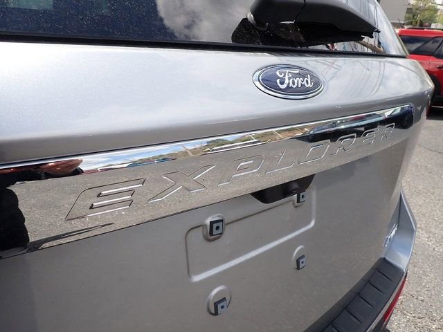 Certified 2024 Ford Explorer XLT w/ Class IV Trailer Tow Package AWD/4WD image 7