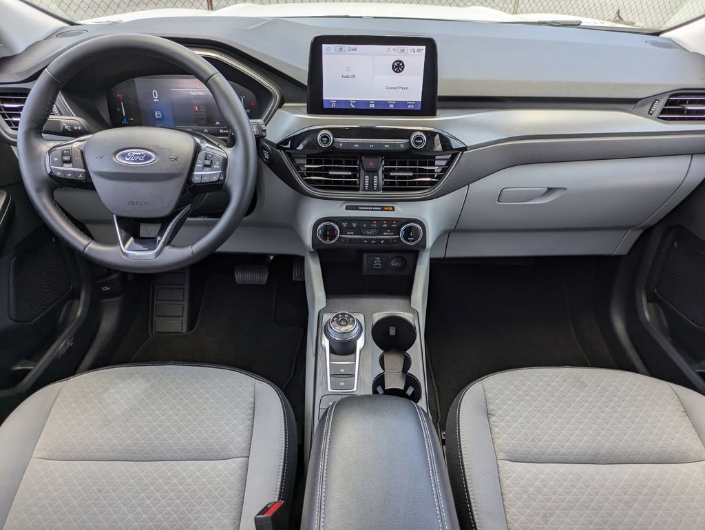 Certified 2025 Ford Escape Active w/ Cold Weather Package FWD image 15