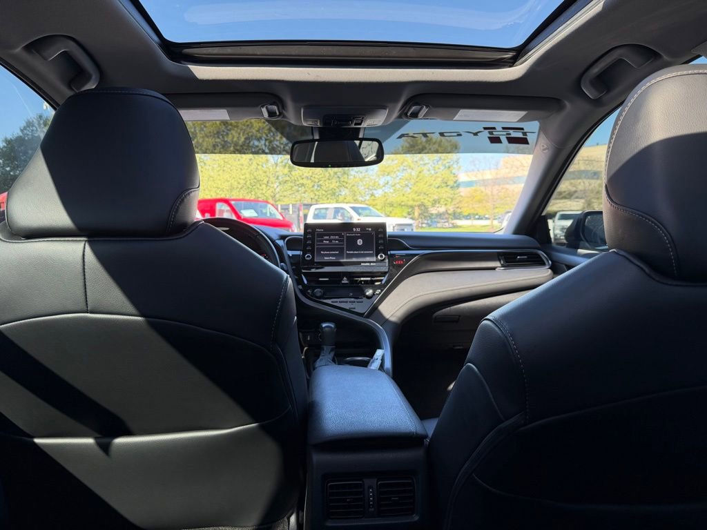 Used 2023 Toyota Camry XSE FWD image 7