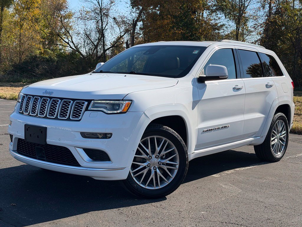 Used 2018 Jeep Grand Cherokee Summit w/ Platinum Series Group AWD/4WD image 2