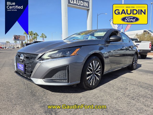 Used 2025 Nissan Altima 2.5 SV FWD image 3