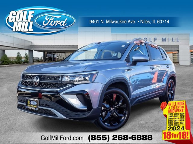 Used 2023 Volkswagen Taos SE w/ Black Wheel Package image 1