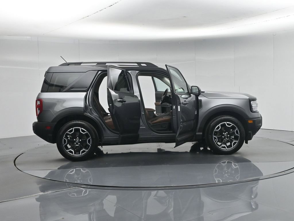 Certified 2025 Ford Bronco Sport Outer Banks w/ Outer Banks Tech Package+ AWD/4WD image 5