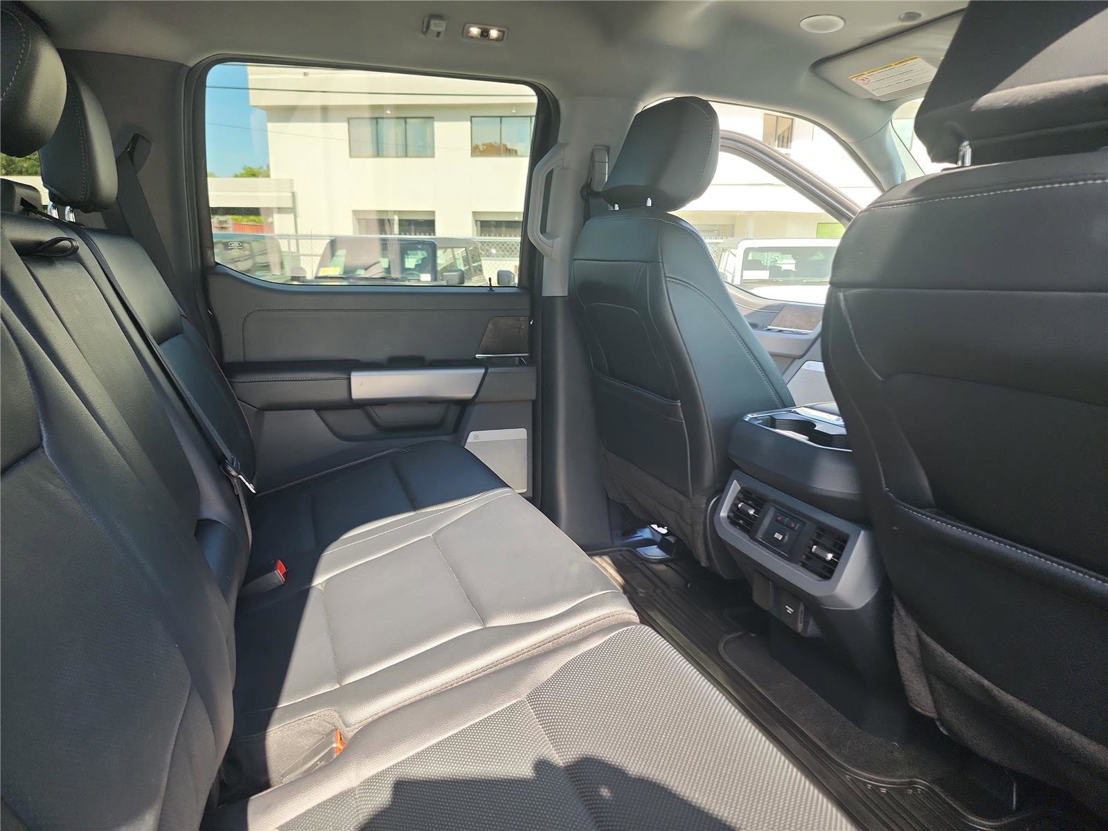 Certified 2023 Ford F350 Lariat w/ Lariat Ultimate Package image 25