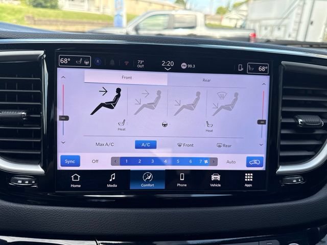 Used 2025 Chrysler Pacifica Select FWD image 21