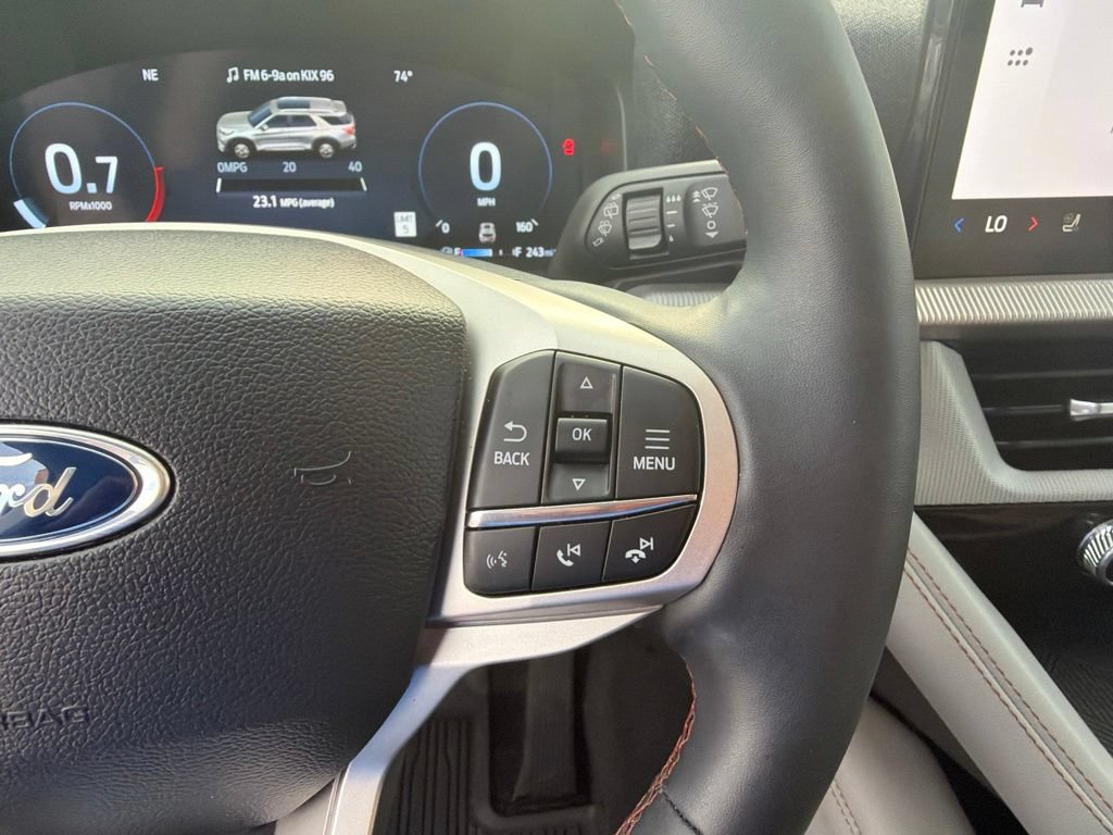 Certified 2025 Ford Explorer Active w/ Active Comfort Package RWD image 22