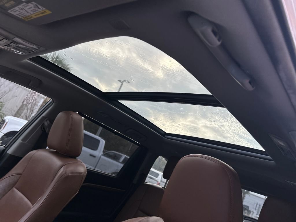 Used 2019 Toyota Highlander FWD V6 image 16