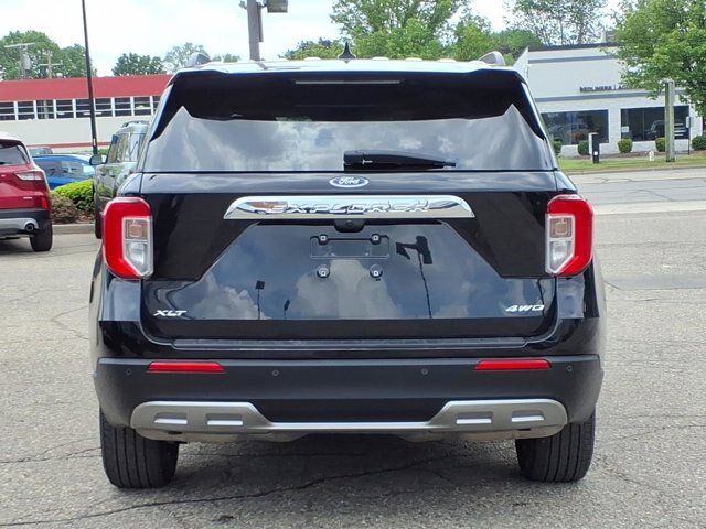 Certified 2023 Ford Explorer XLT w/ Equipment Group 202A AWD/4WD image 20