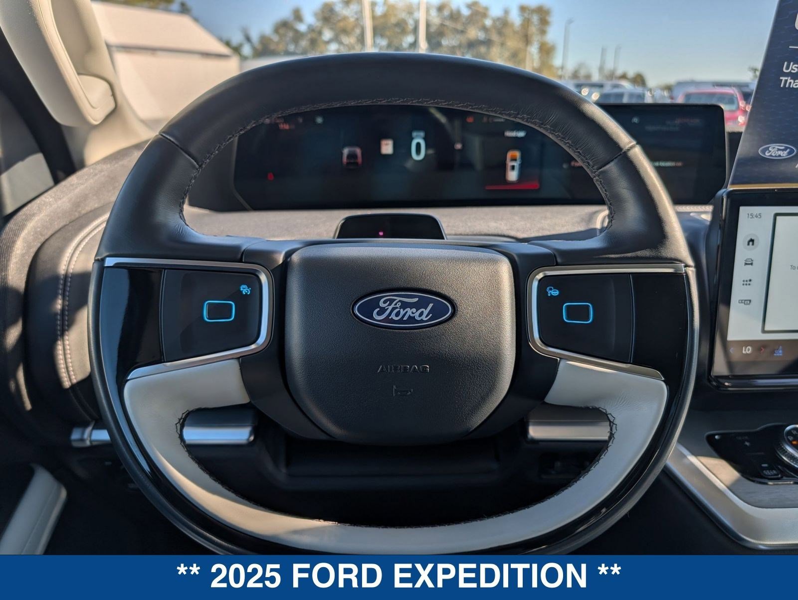 Certified 2025 Ford Expedition Platinum image 29